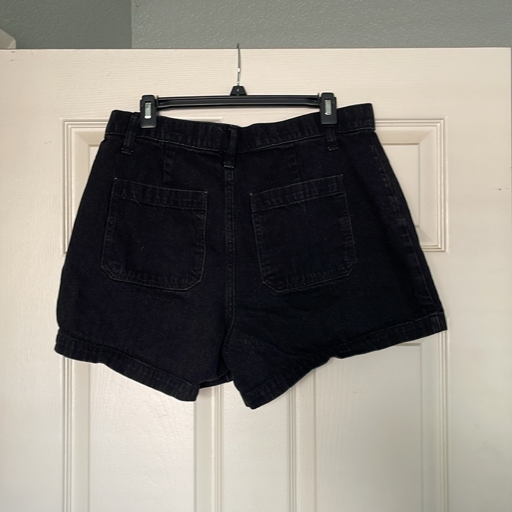 Universal Thread High Rise Jean Short - Picture 2 of 2